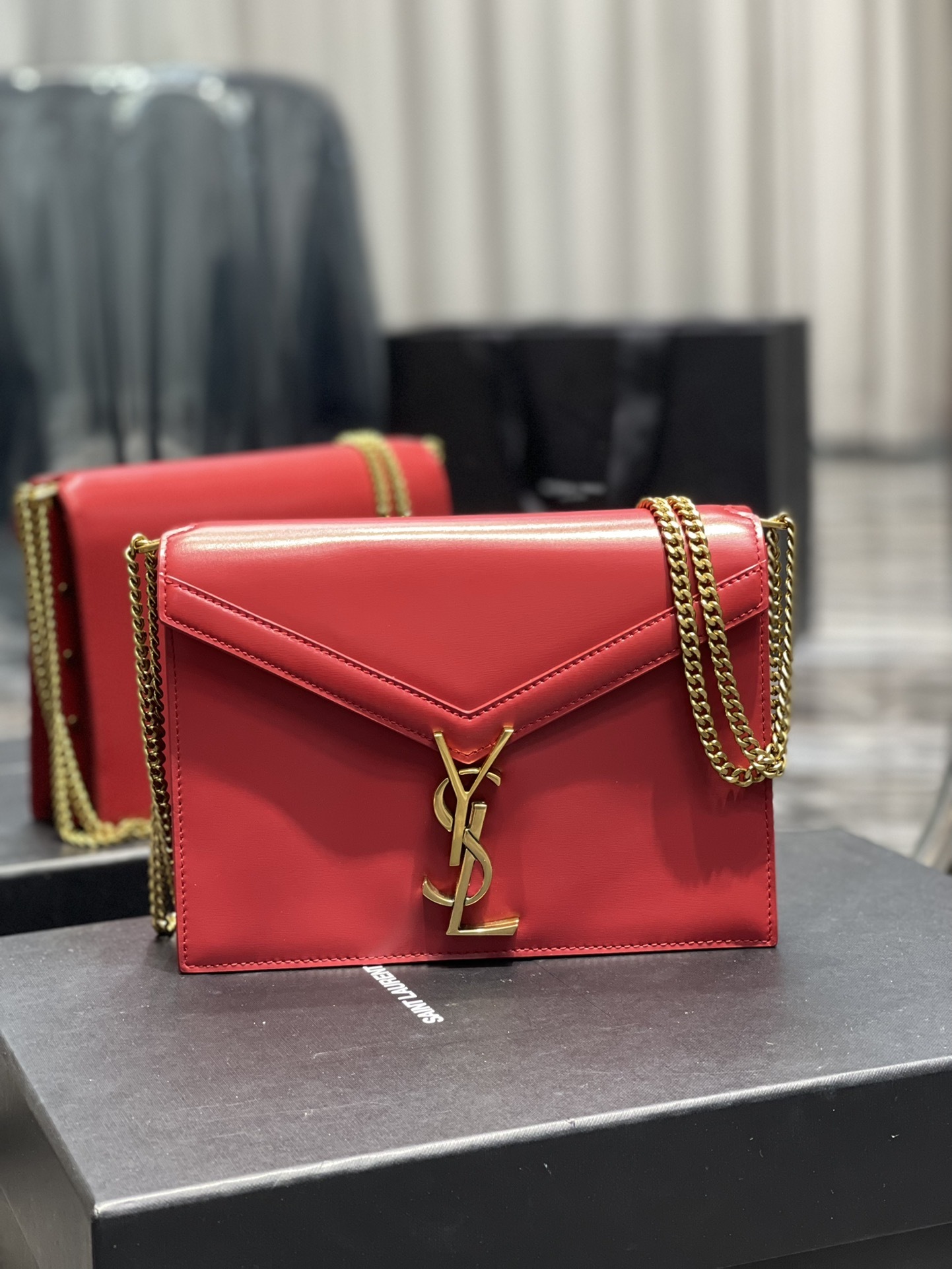 Saint Laurent Cassandra Medium Chain Bag Rouge Opyum In Grain De Poudre ...