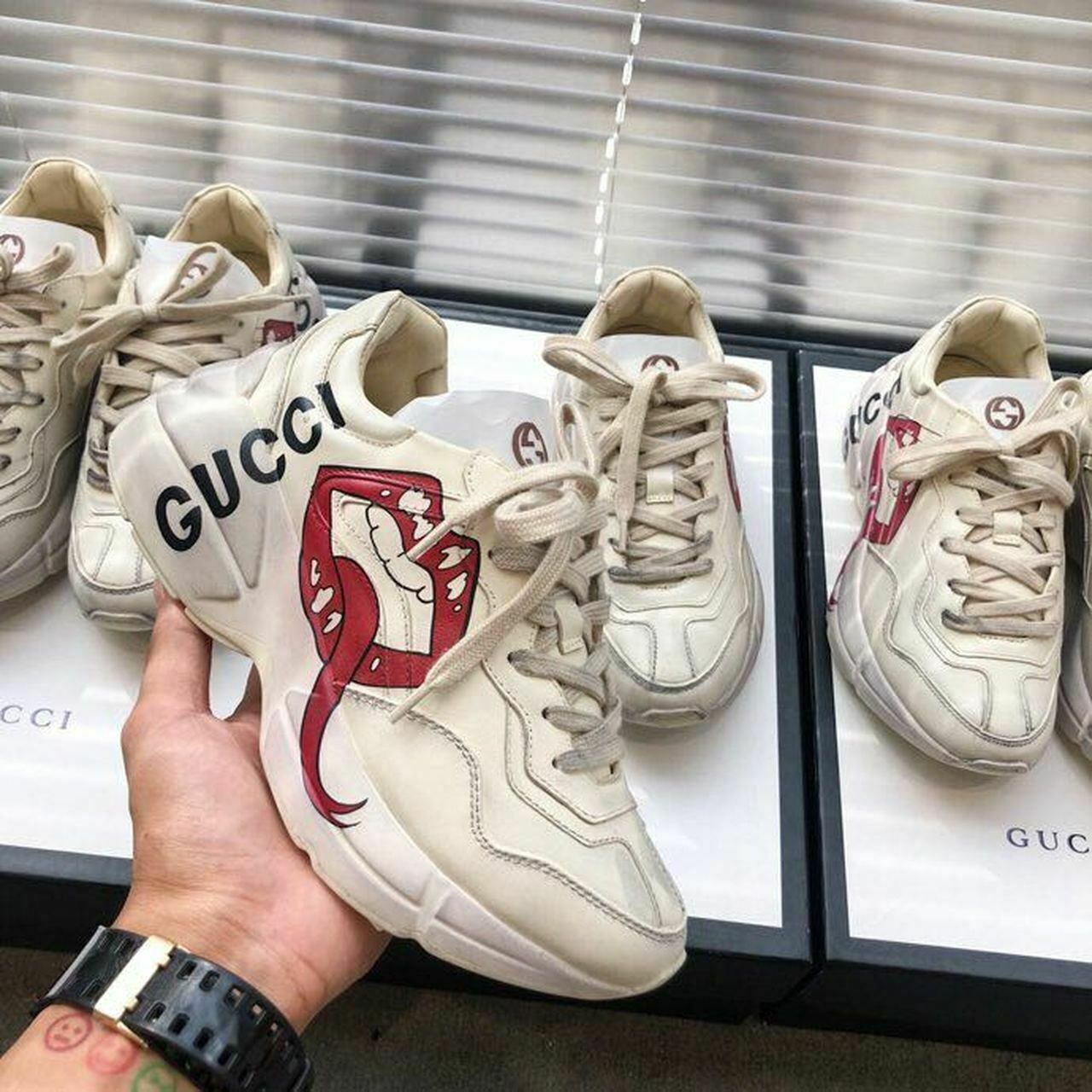 Gucci Rhyton Open Lips Unisex Dad Sneakers Calfskin Leather Spring ...