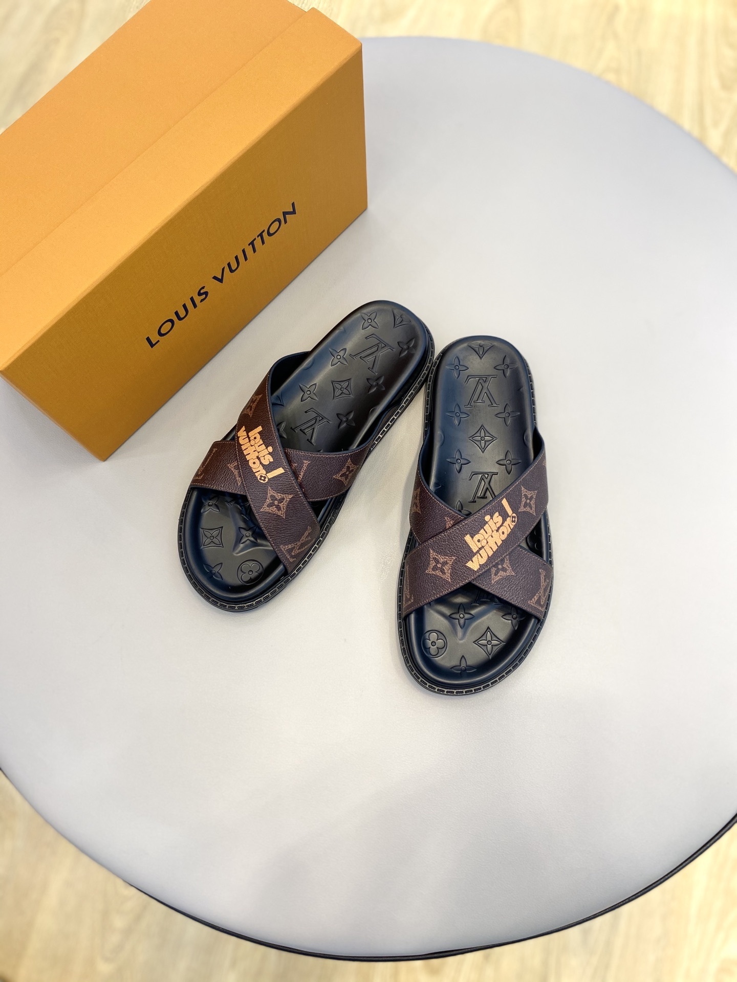 Louis Vuitton Foch Mule Men Shoes – KelvinGift Store – Kelvingift