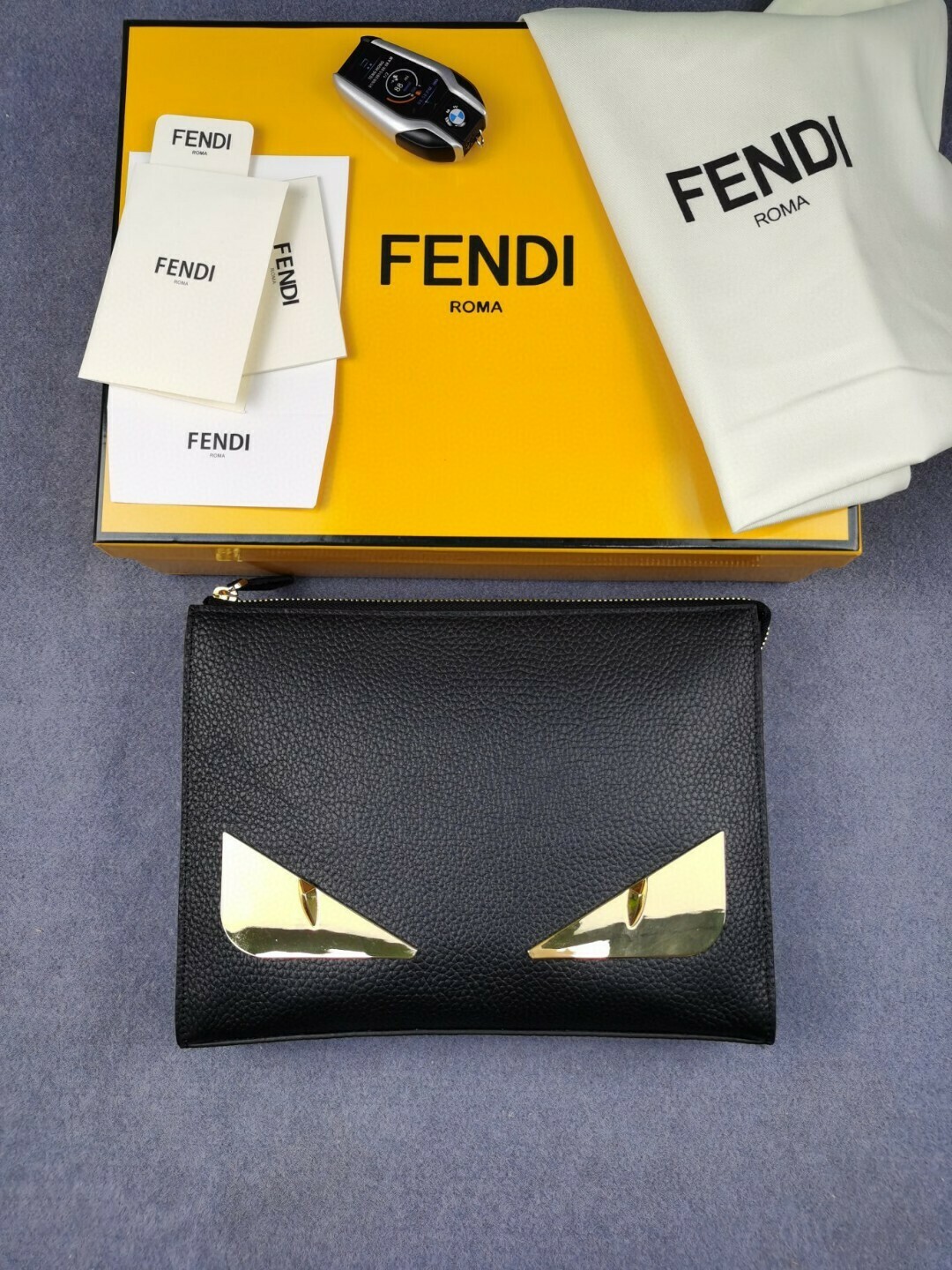 Fendi Flat Pouch 27cm – KelvinGift Store – Kelvingift