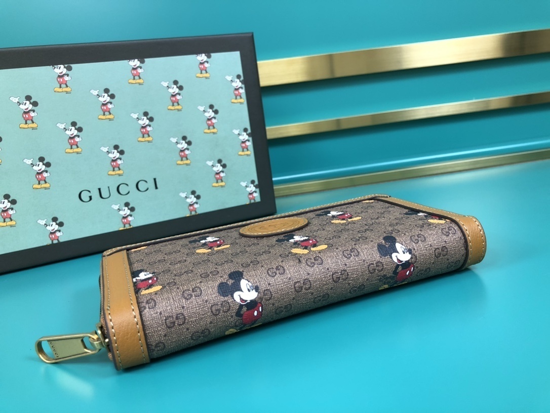 Gucci Disney Beige Zip Around Wallet 19cm KelvinGift Store Kelvingift
