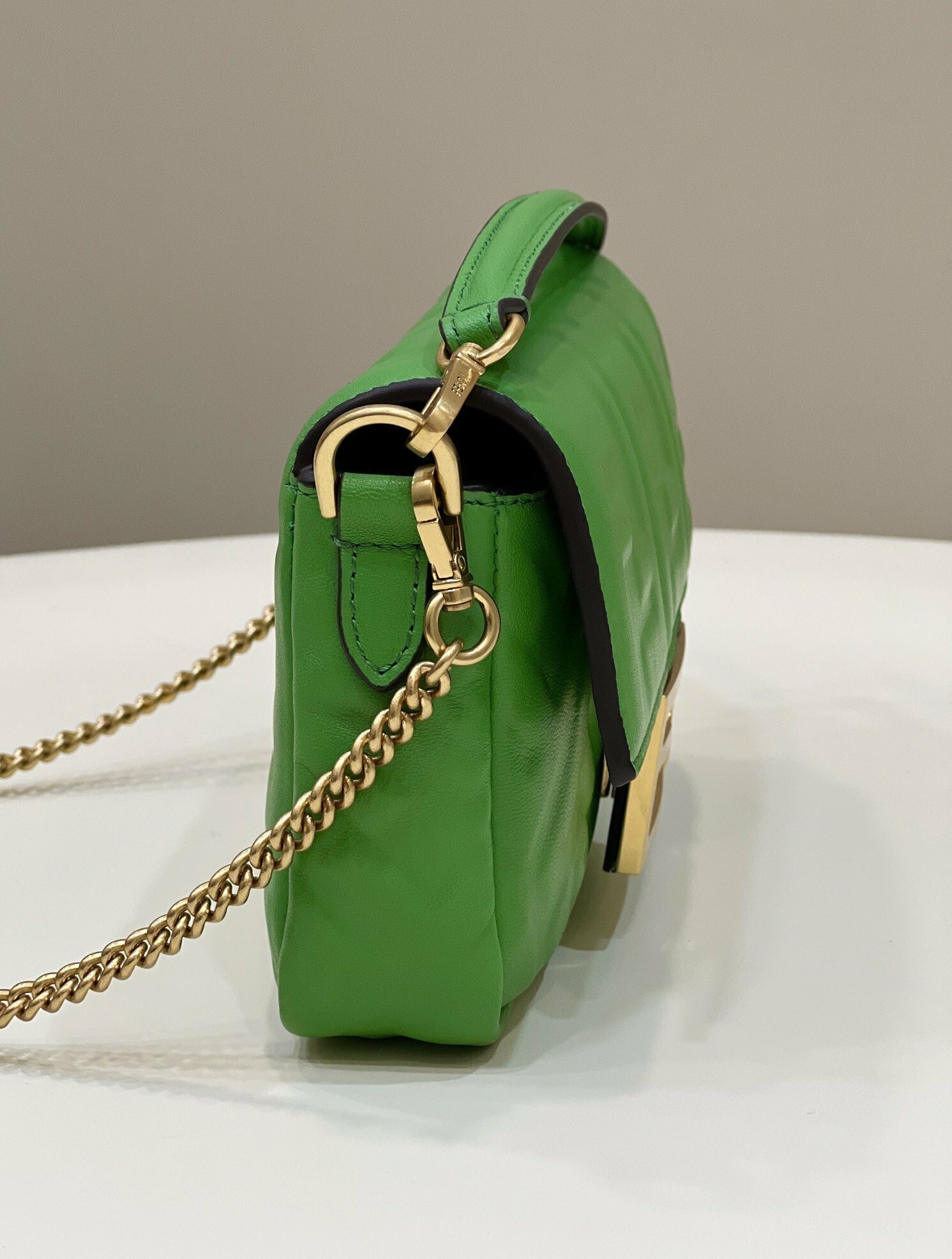 Fendi Baguette Bag 19cm Green - KelvinGift Store - Kelvingift