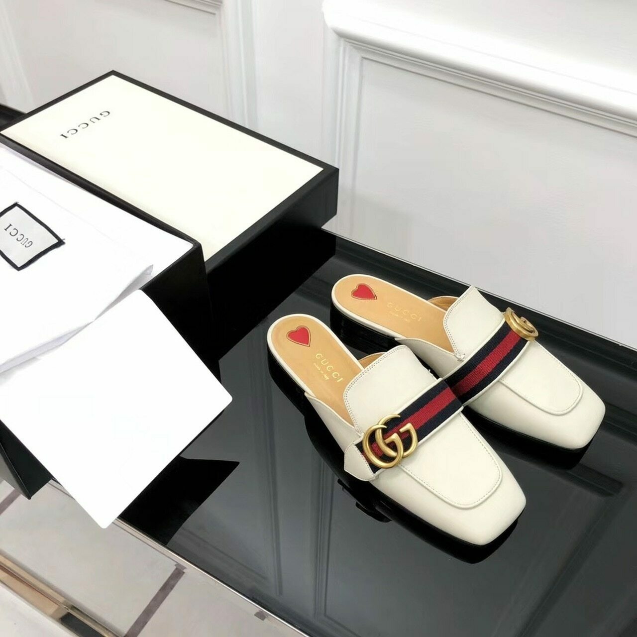 Gucci Peyton Slippers Calfskin Leather Fall/Winter Collection White ...