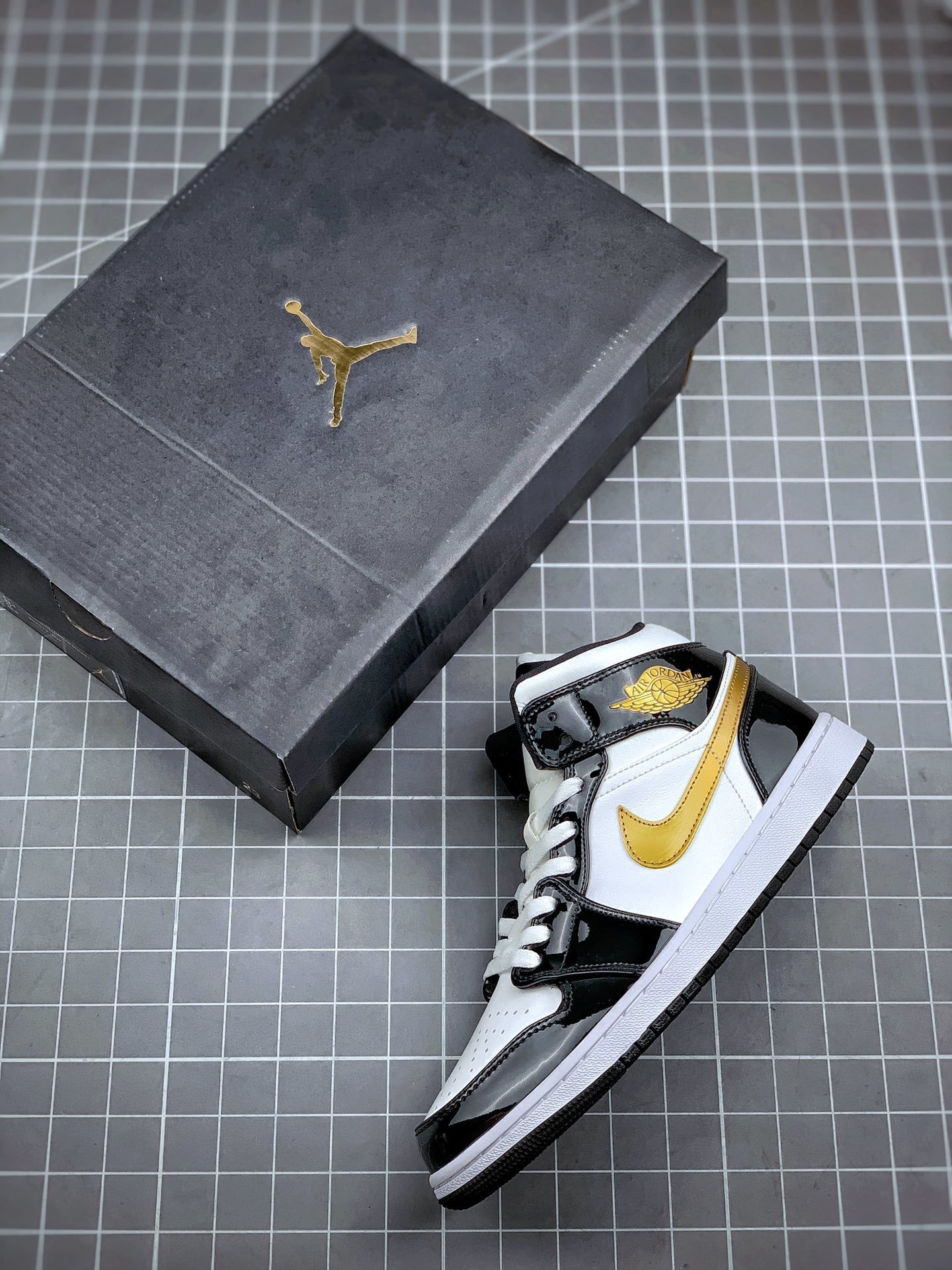 patent leather jordan 1 black gold